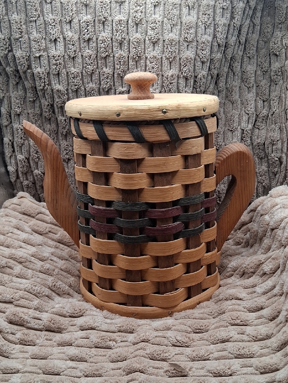 Vintage Handcrafted Amish Woven Wood Teapot With Lid. Signed & Dated 2003.